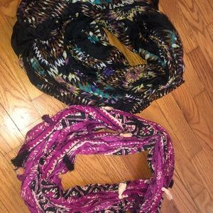 Women’s scarves